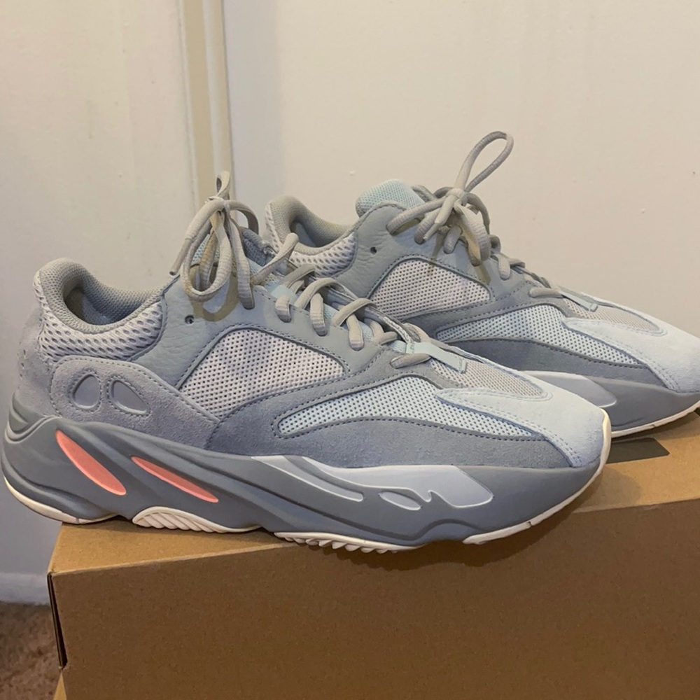 Yeezy Boost 700